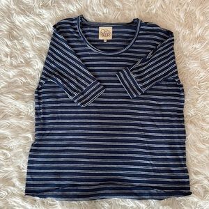 NWOT, Chaser, Women’s medium knit top, blue/white‎ stripes, hi-low hem